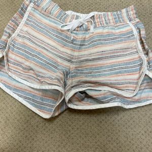 Striped Athleta linen shorts w/pockets Sz 2